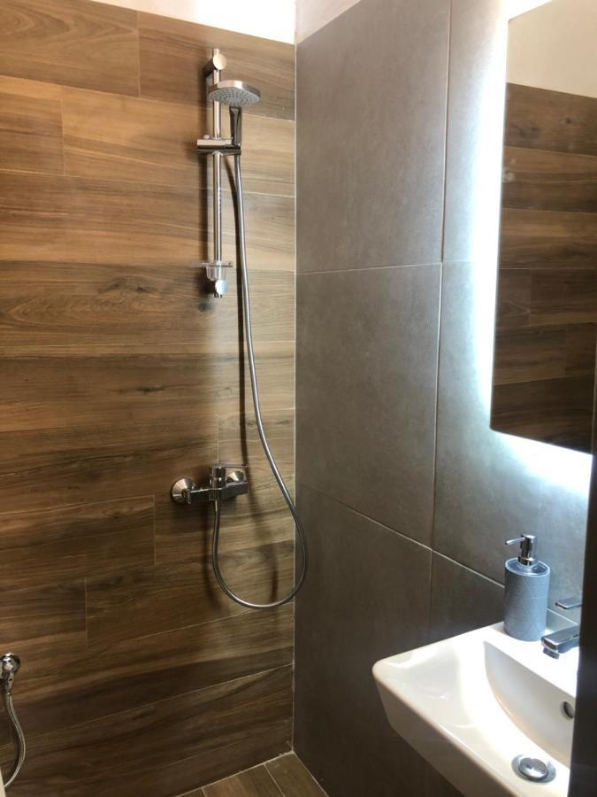 Aurora Apartments Неа-Врасна Екстер'єр фото