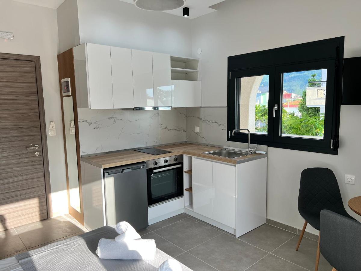 Aurora Apartments Неа-Врасна Екстер'єр фото